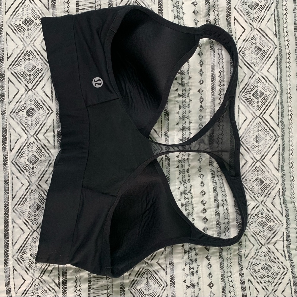 Black Lululemon bra size 6